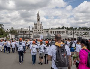 Portugal, Estremadura, Cova de Iria, Fátima. 2017. A group of 300 pilgrims, all from the coastal town of Espinho just underneath Porto, arrives at the sanctuary of Fátima after having walked the distance of approximately 200 km to Fátima during a five day-pilgrimage.